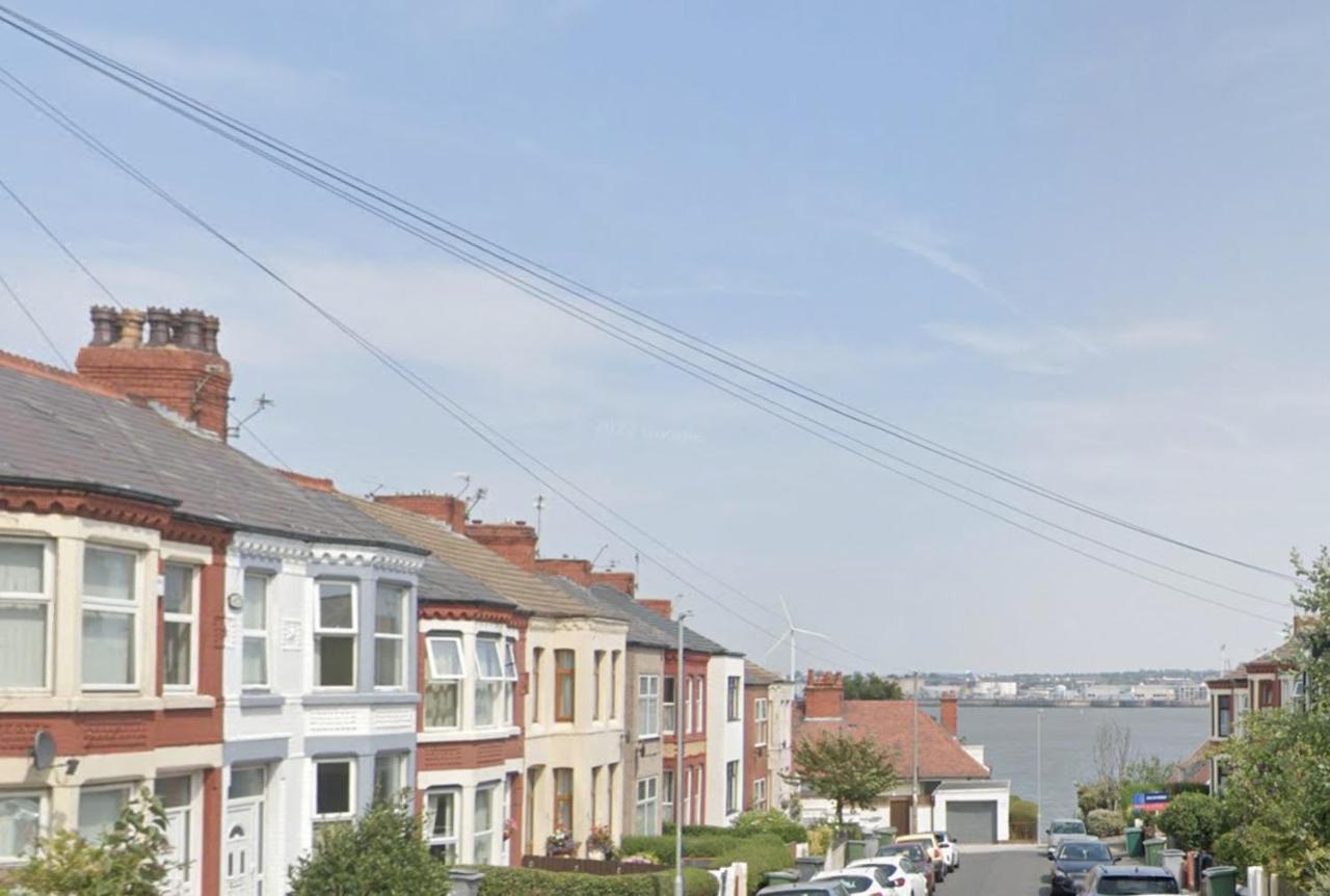 Elmo River Studios - 6 En-Suites In Wallasey - Easy Parking - Short And Long Stays Welcome Extérieur photo